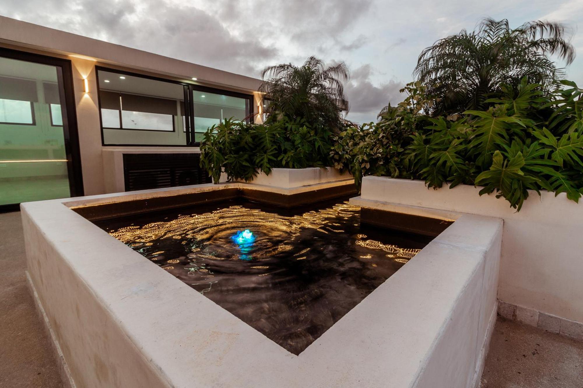 Xoza Hotel Urban Escape Cancún Zewnętrze zdjęcie